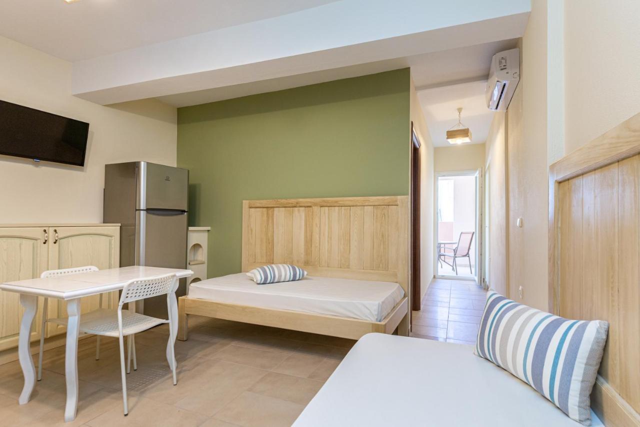 Alexa'S Sunny Days Aparthotel Лименария Екстериор снимка